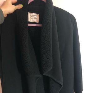 Abercrombie and Fitch black fleece throw sweater